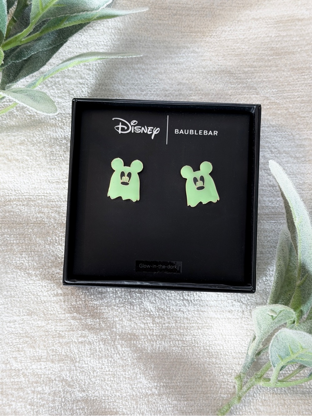 Disney BaubleBar Minnie x BaubleBar Minnie Mouse Witch Halloween Earrings Glow